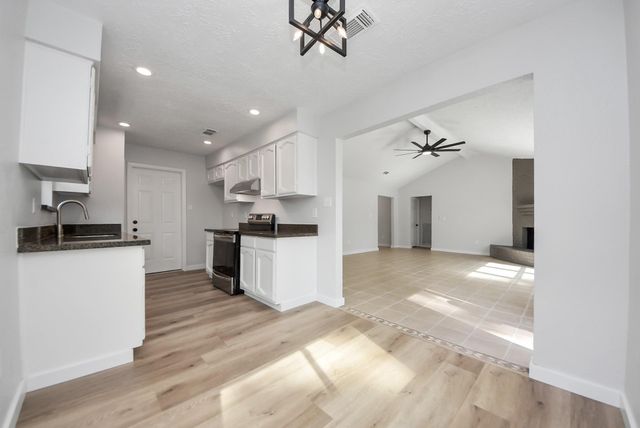 5918 Crooked Post Road, Spring, TX 77373