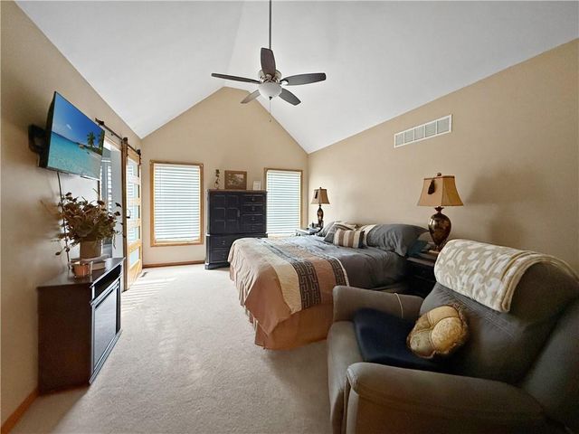 905 Elm Street, Higginsville, MO 64037