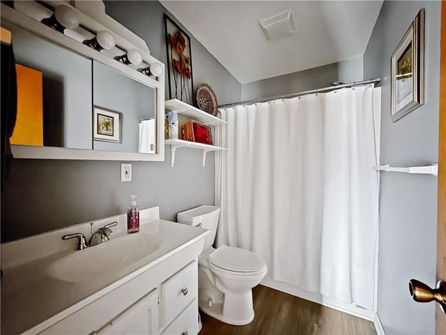 905 Elm Street, Higginsville, MO 64037