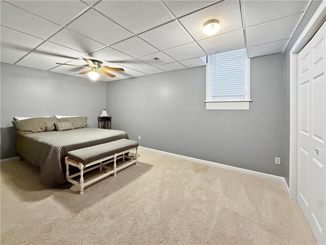 905 Elm Street, Higginsville, MO 64037