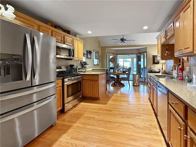 905 Elm Street, Higginsville, MO 64037