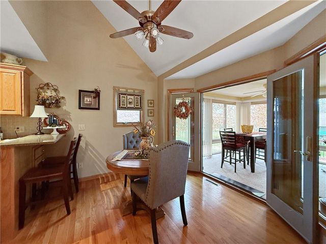 905 Elm Street, Higginsville, MO 64037