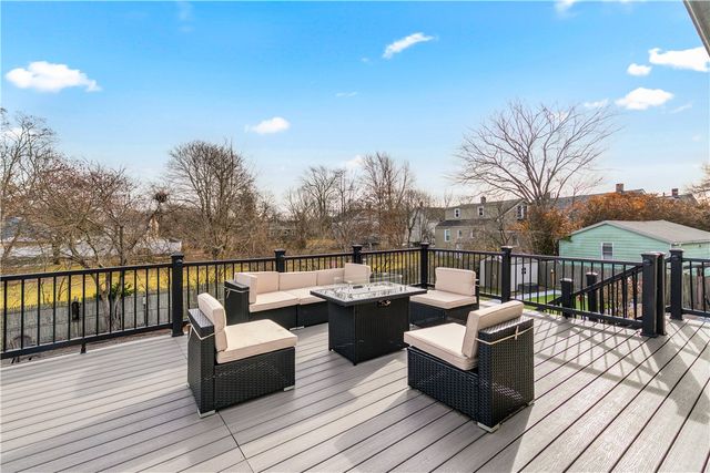 12 Railroad Row, Warwick, RI 02886