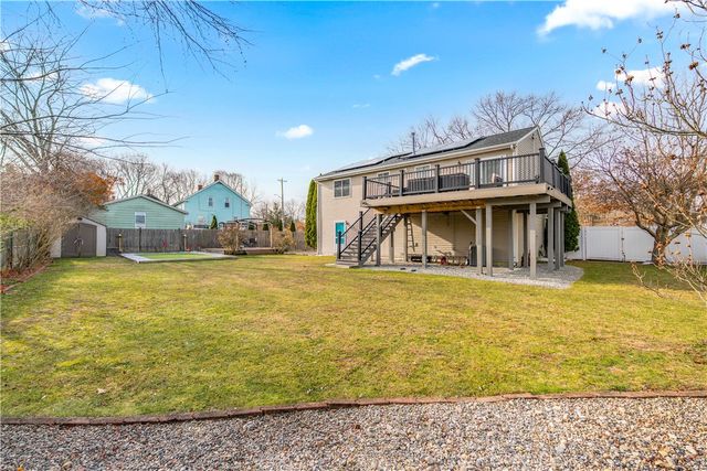 12 Railroad Row, Warwick, RI 02886