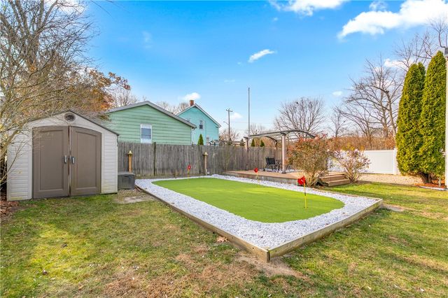 12 Railroad Row, Warwick, RI 02886