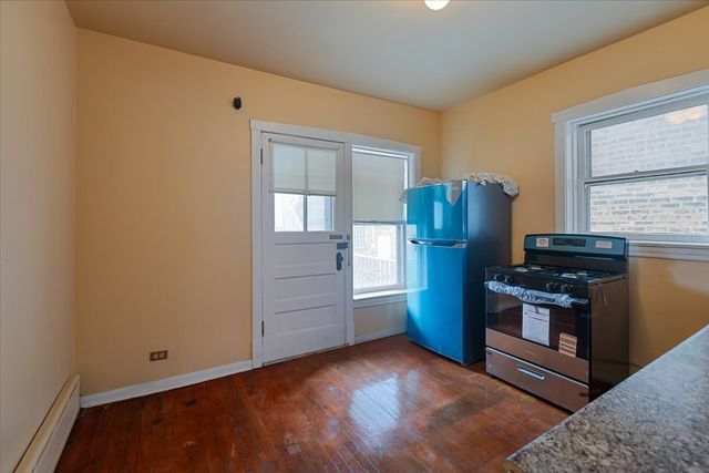 6219 N Claremont Avenue, Chicago, IL 60659