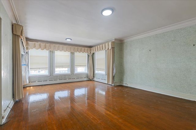 6219 N Claremont Avenue, Chicago, IL 60659