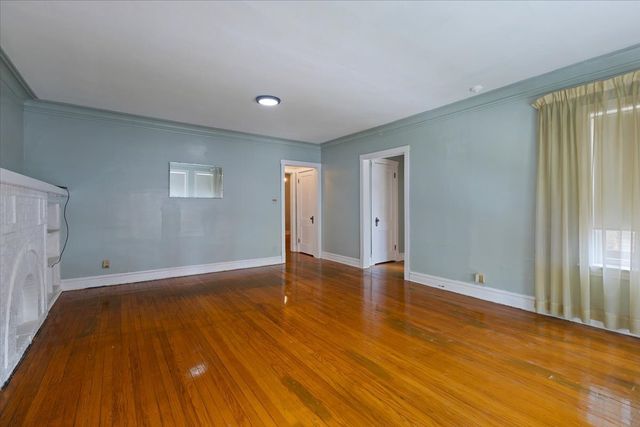 6219 N Claremont Avenue, Chicago, IL 60659