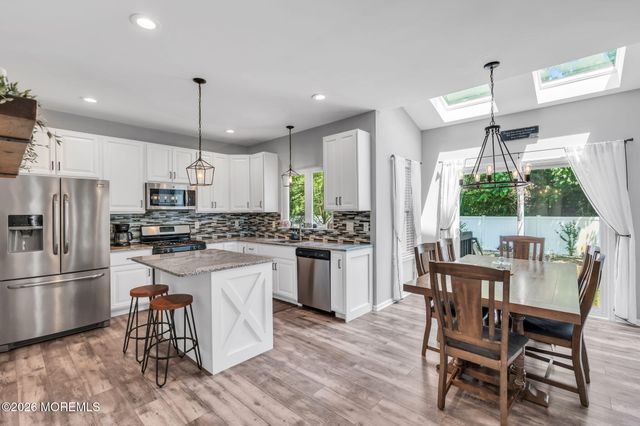 93 Bridle Path, Bayville, NJ 08721