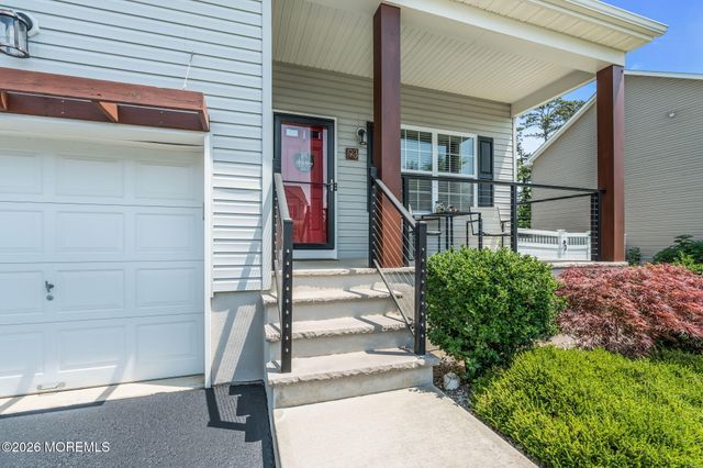 93 Bridle Path, Bayville, NJ 08721