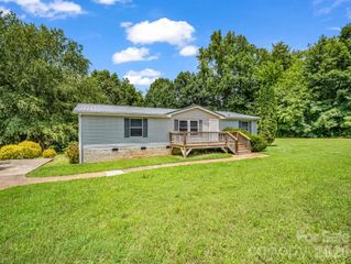 404 Newton Cole Road, Forest City, NC 28043