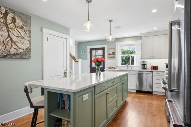 40 Lenox Ter, Bloomfield Twp., NJ 07003