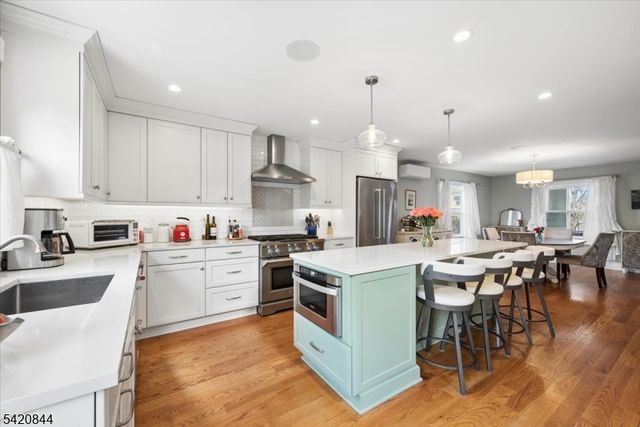 40 Lenox Ter, Bloomfield Twp., NJ 07003