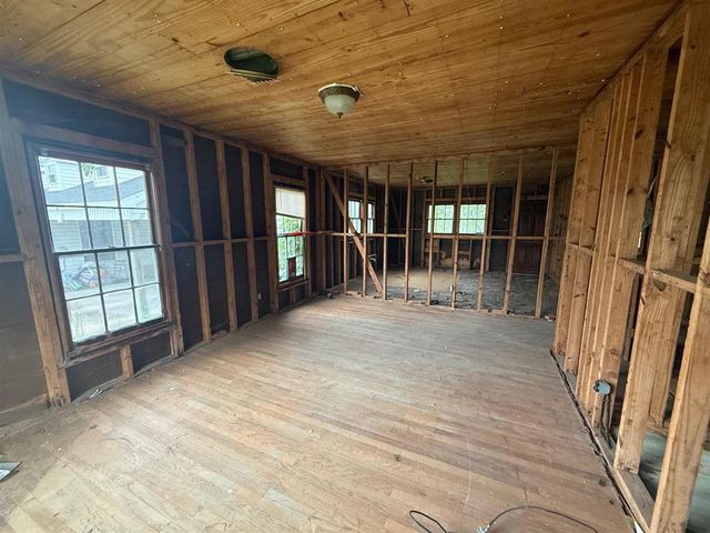 2815 Cypress Street, Lake Charles, LA 70601