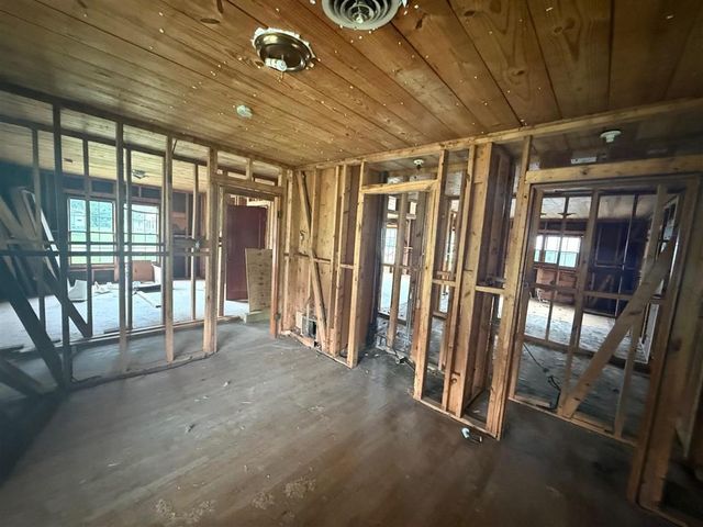 2815 Cypress Street, Lake Charles, LA 70601
