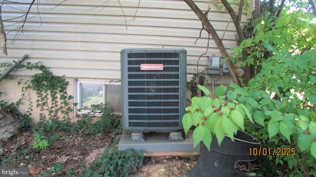 9506 49TH AVE, College Park, MD 20740