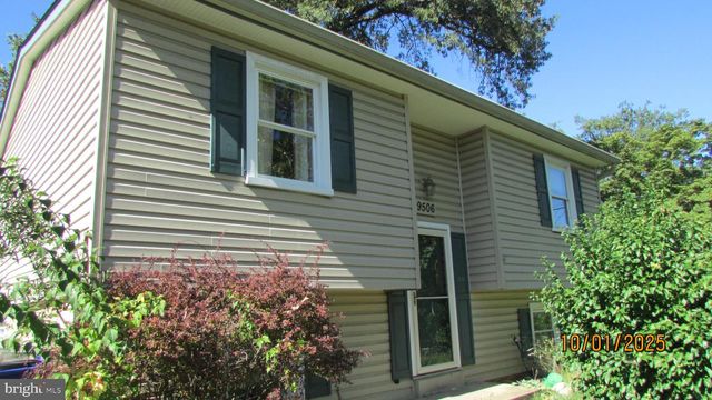 9506 49TH AVE, College Park, MD 20740