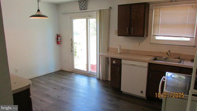 9506 49TH AVE, College Park, MD 20740