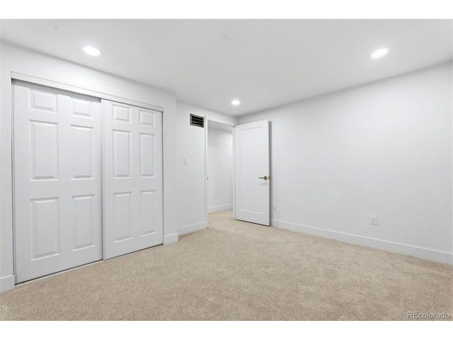 6017 Xenon St, Arvada, CO 80004