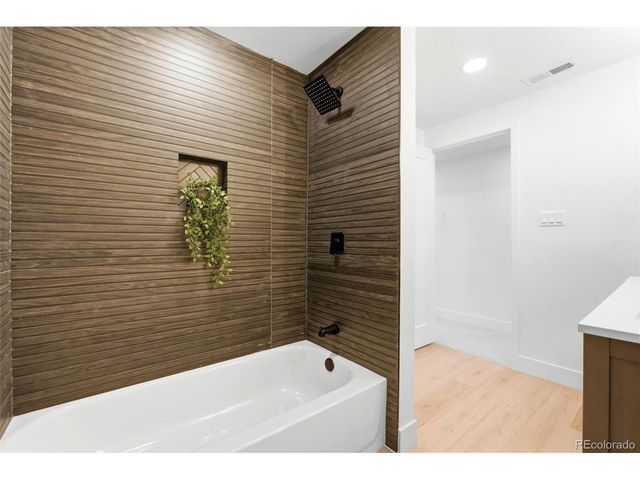 6017 Xenon St, Arvada, CO 80004