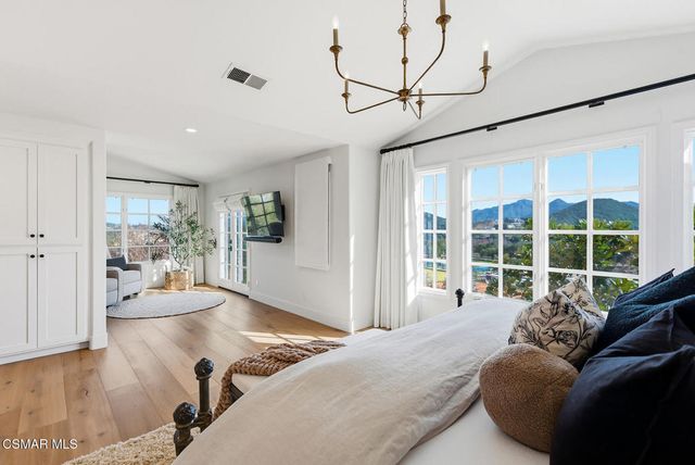 2406 Swanfield Court, Thousand Oaks, CA 91361