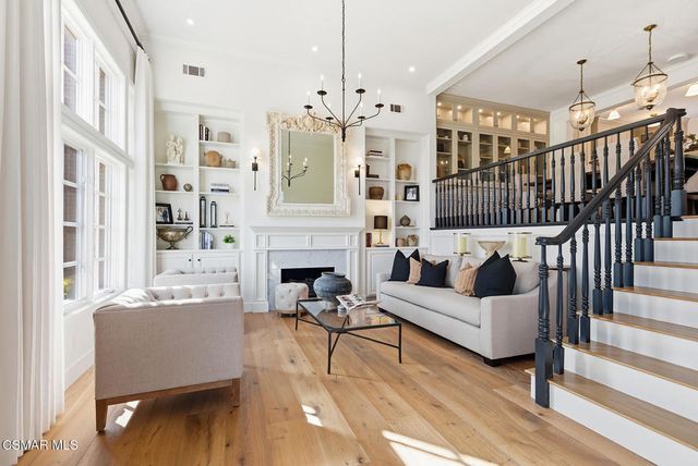 2406 Swanfield Court, Thousand Oaks, CA 91361