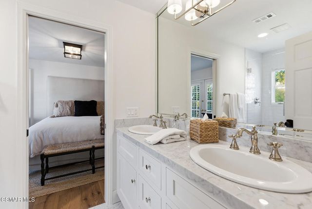 2406 Swanfield Court, Thousand Oaks, CA 91361