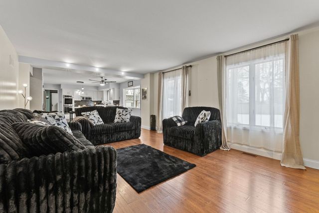 18118 Whitman Lane, Lansing, IL 60438