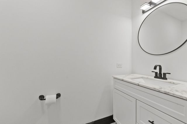 18118 Whitman Lane, Lansing, IL 60438