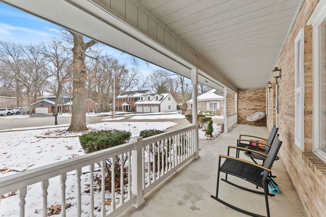 18118 Whitman Lane, Lansing, IL 60438