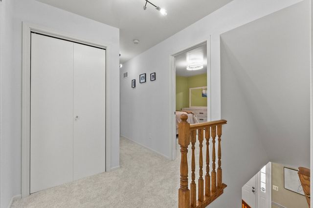 18118 Whitman Lane, Lansing, IL 60438