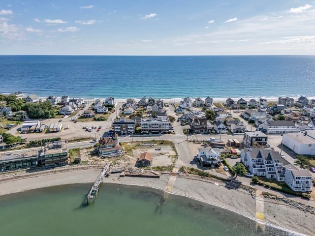 834 Nantasket Ave 3, Hull, MA 02045