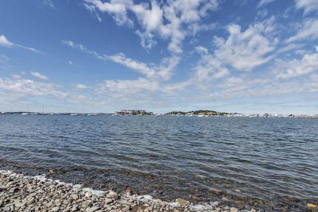 834 Nantasket Ave 3, Hull, MA 02045
