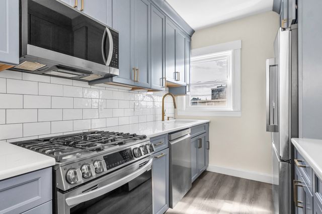 834 Nantasket Ave 3, Hull, MA 02045