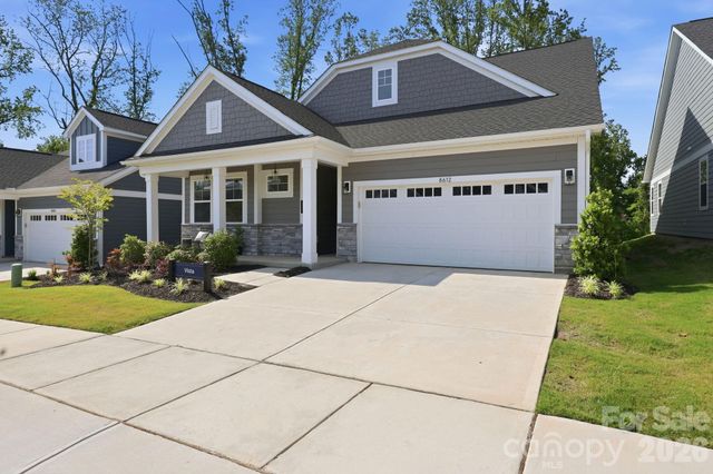 8612 Chagrin Drive, Cornelius, NC 28031