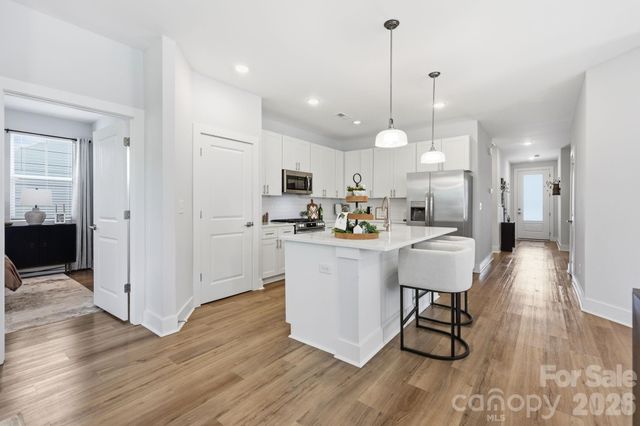8612 Chagrin Drive, Cornelius, NC 28031