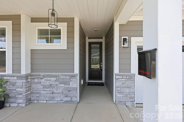 8612 Chagrin Drive, Cornelius, NC 28031