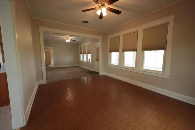 3289 County Road 158, Boling, TX 77420