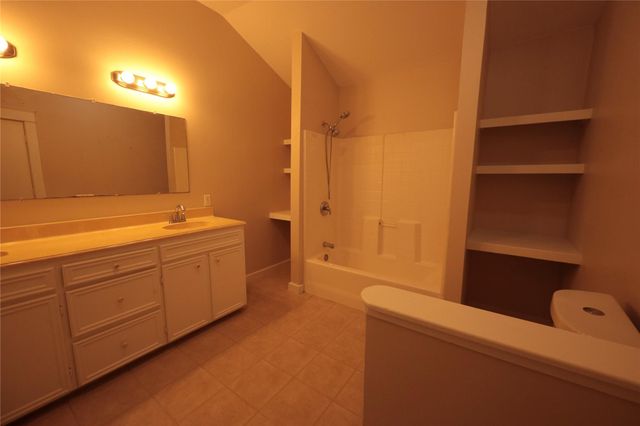 3289 County Road 158, Boling, TX 77420