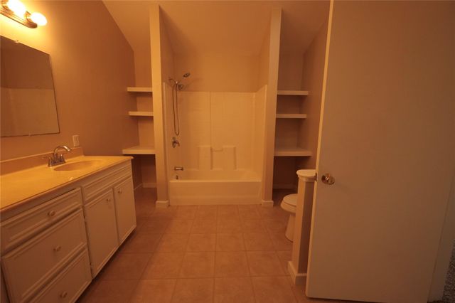 3289 County Road 158, Boling, TX 77420