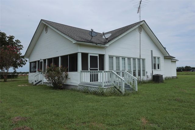 3289 County Road 158, Boling, TX 77420