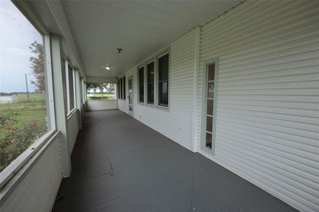 3289 County Road 158, Boling, TX 77420