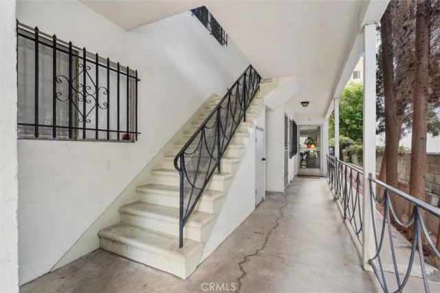 1406 N Vista Street North, Los Angeles, CA 90046