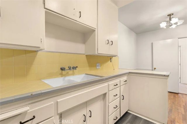 1406 N Vista Street North, Los Angeles, CA 90046