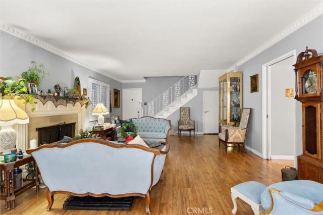 1406 N Vista Street North, Los Angeles, CA 90046