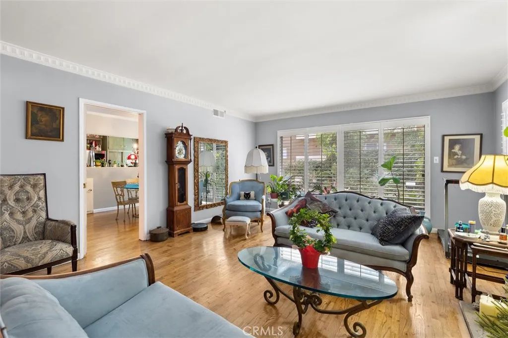 1406 N Vista Street North, Los Angeles, CA 90046