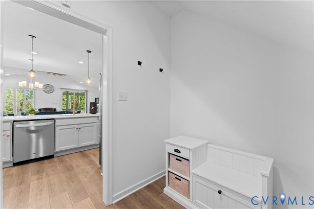 8819 Roberta Rd, Mechanicsville, VA 23116