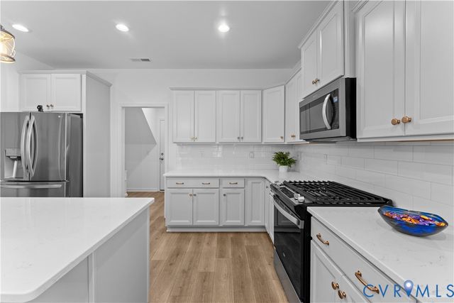 8819 Roberta Rd, Mechanicsville, VA 23116