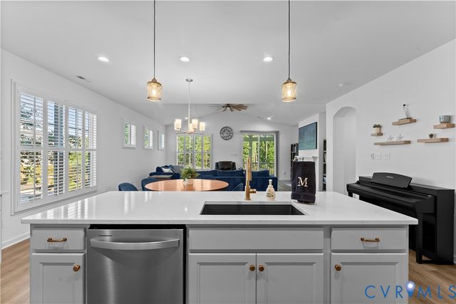 8819 Roberta Rd, Mechanicsville, VA 23116