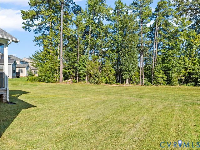 8819 Roberta Rd, Mechanicsville, VA 23116